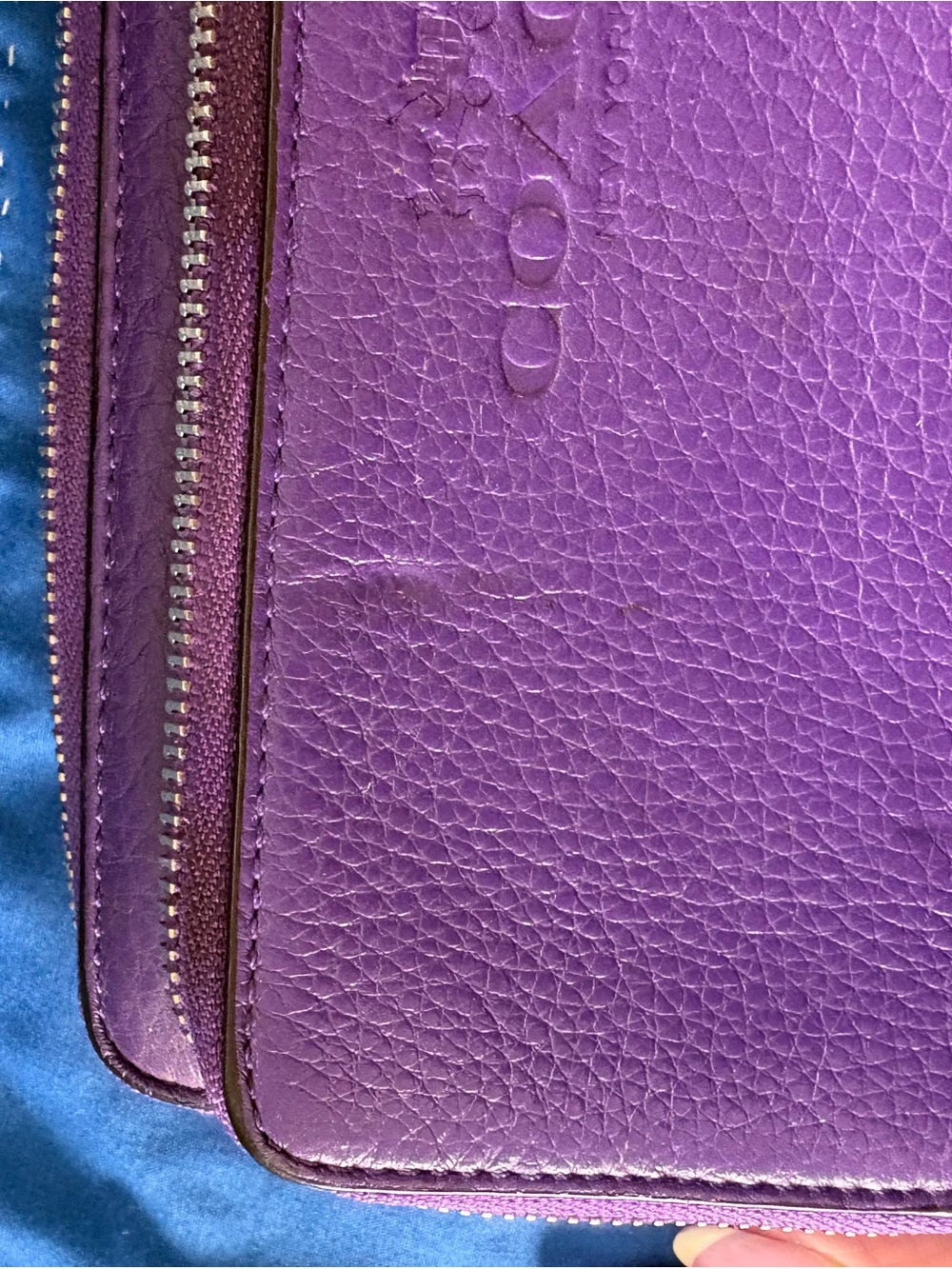 Coach Violet Pebbled Leather Zip Around Wallet - Picture 3 of 6